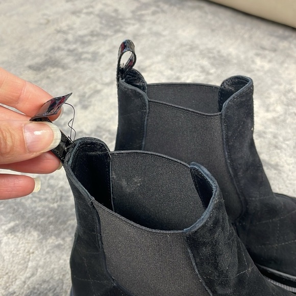 New AGL Mary Beat Quilted Ankle Boot Patent Leather Cap Toe Sz 38.5 - Picture 9 of 16